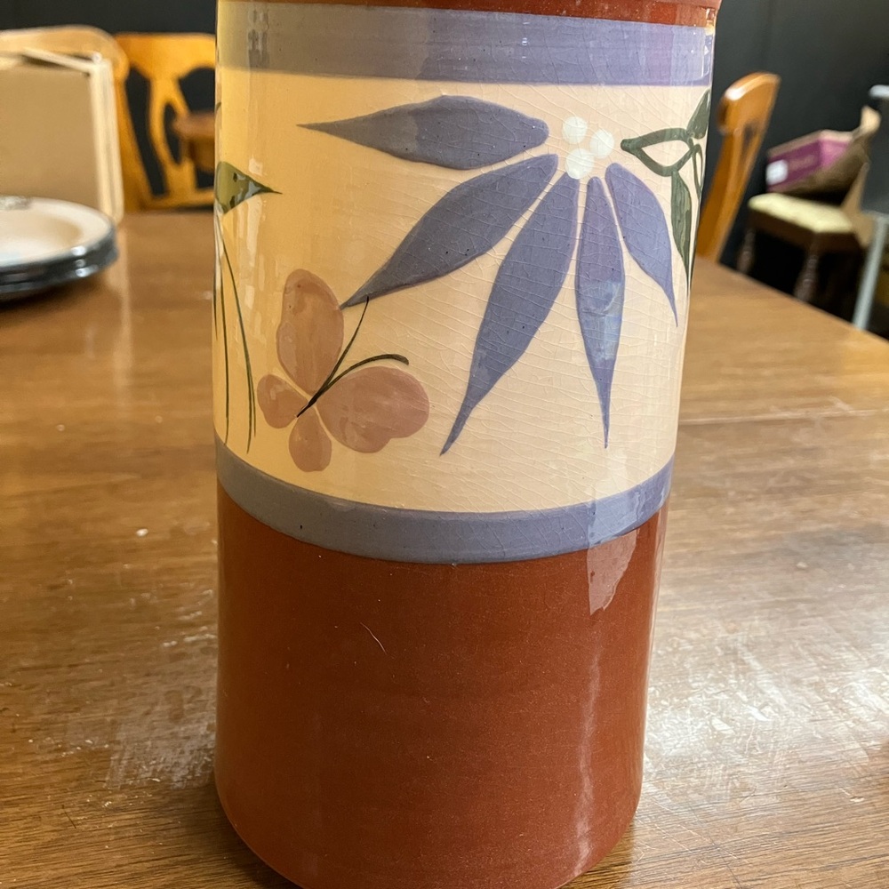 Wine bottle holder
